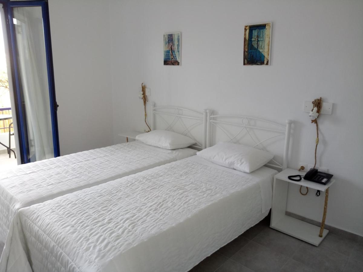 Hotel Poulakis Skála エクステリア 写真