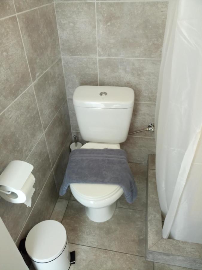Hotel Poulakis Skála エクステリア 写真